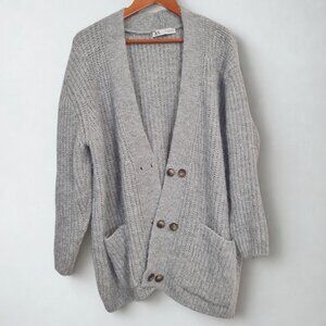 Zara Womens Cardigan Size M Light Gray Chunky Knit Long with Pockets and Buttons